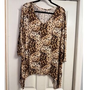 SIMPLY‎ EMMA Size 3X Leopard Print V Neck Tunic Top 3/4 Sleeve Asymmetrical Hem